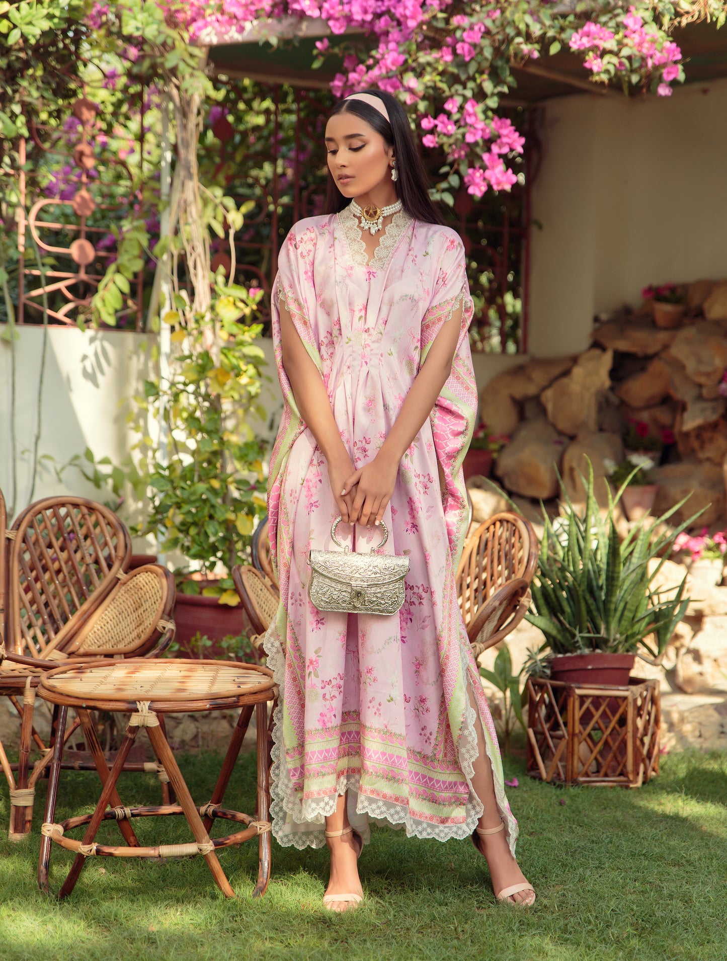 EMB-333 (kaftan)