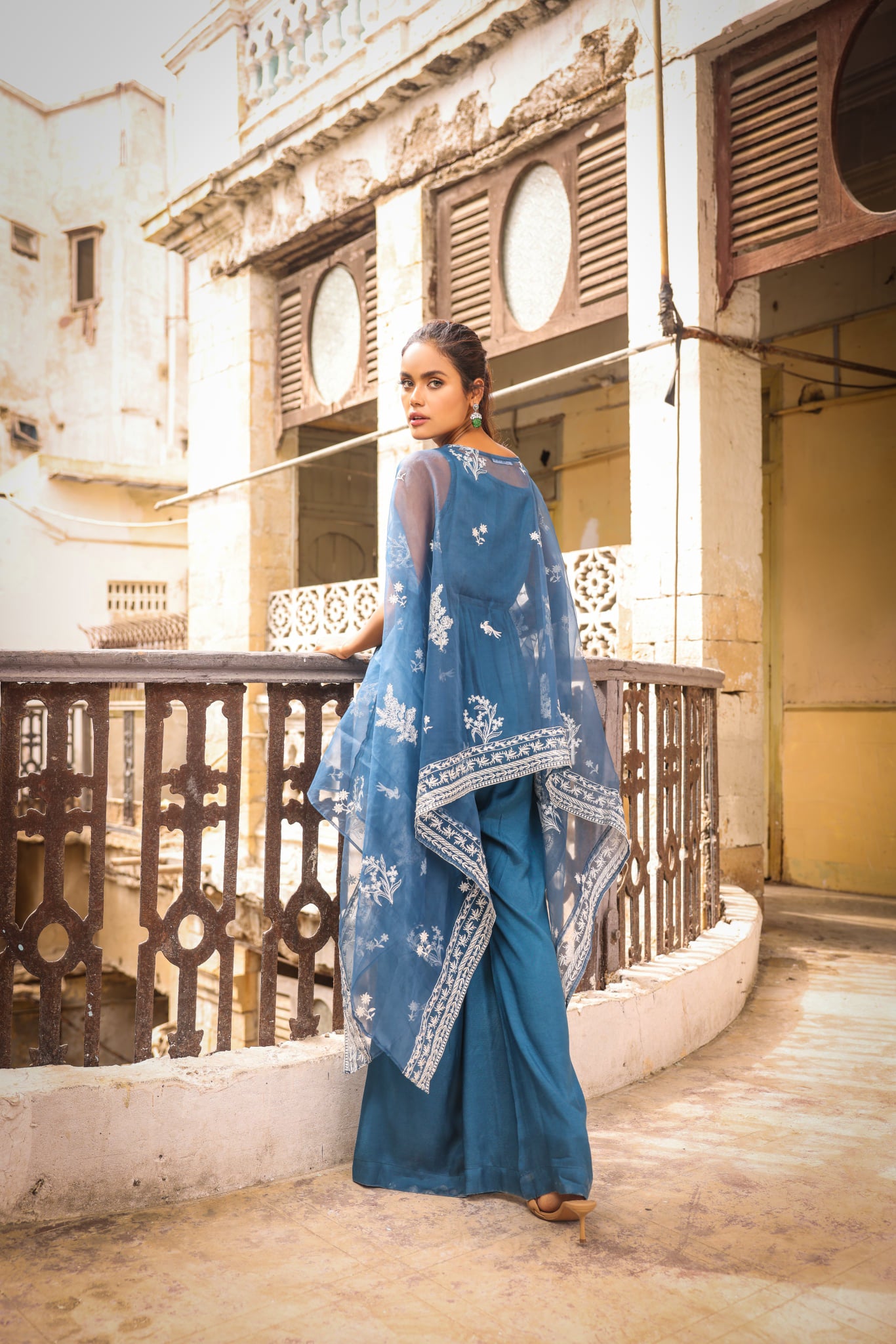 BLUE ORGANZA - EMB 191
