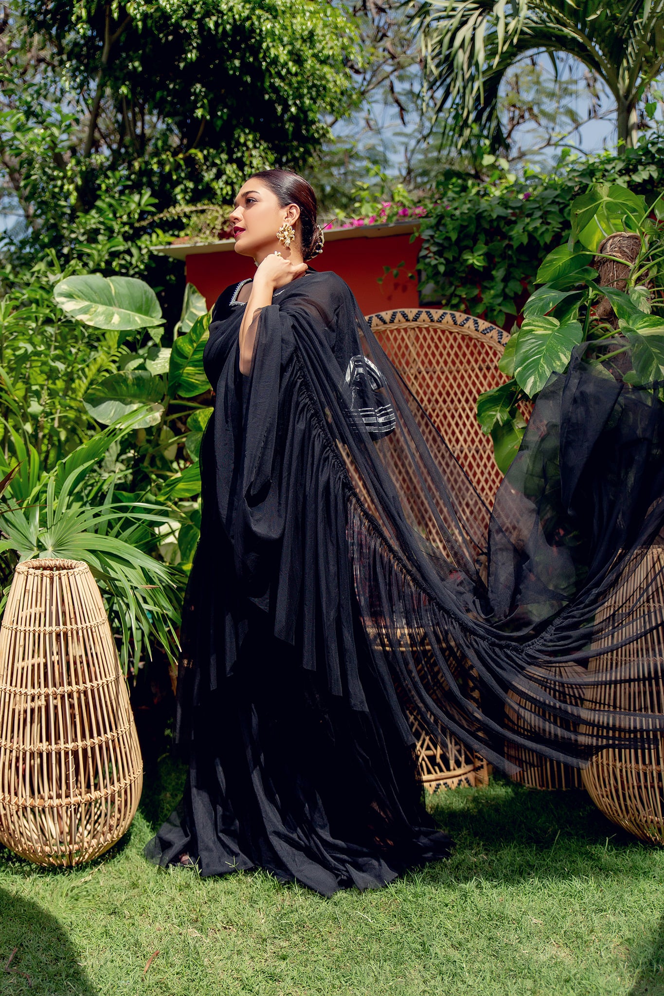 EMB-237 (Saree)