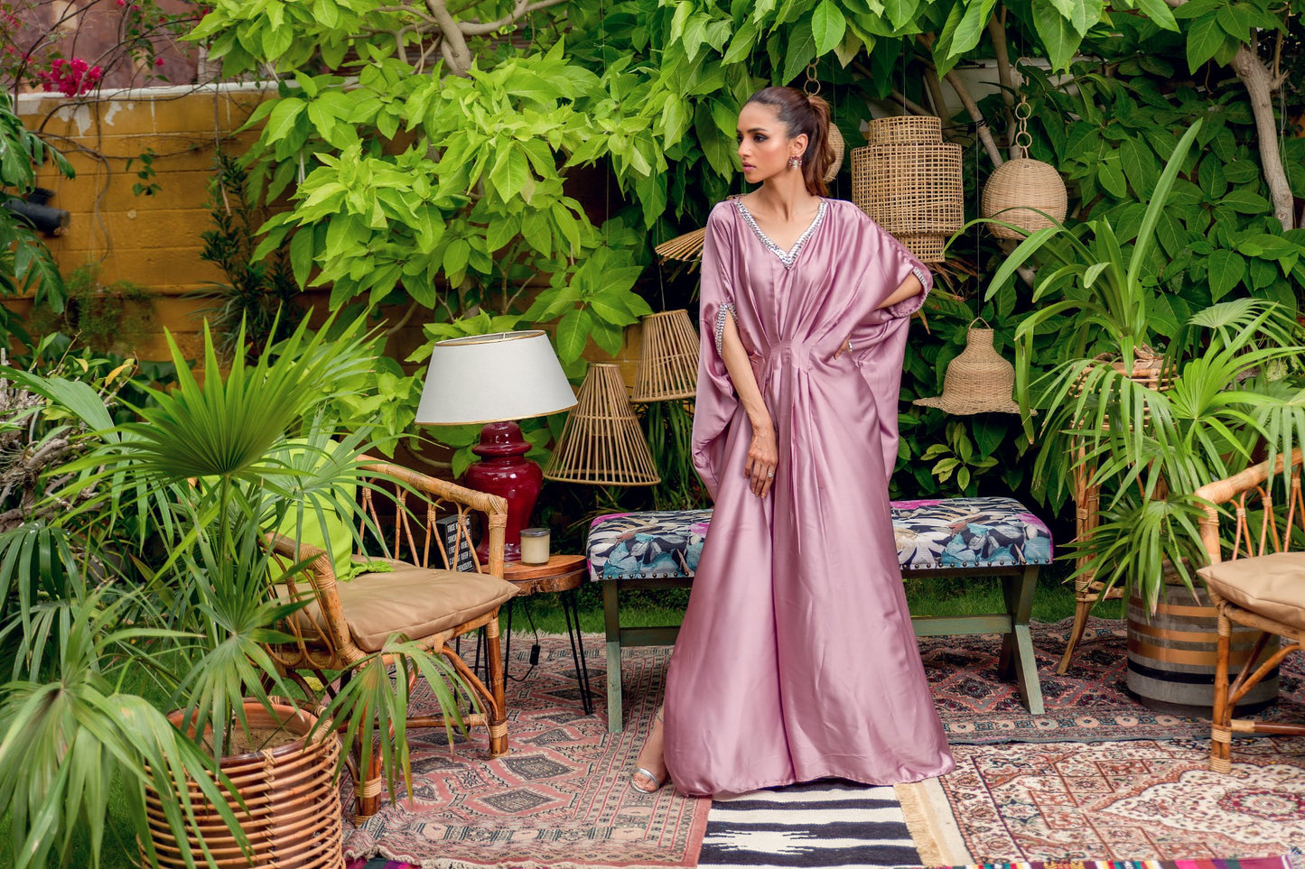 EMB-243 (Kaftan)