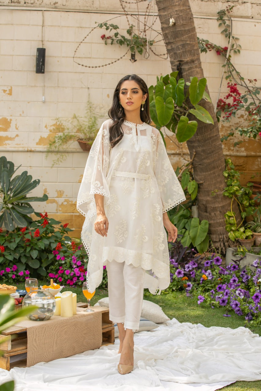 WHITE ORGANZA - EMB 182